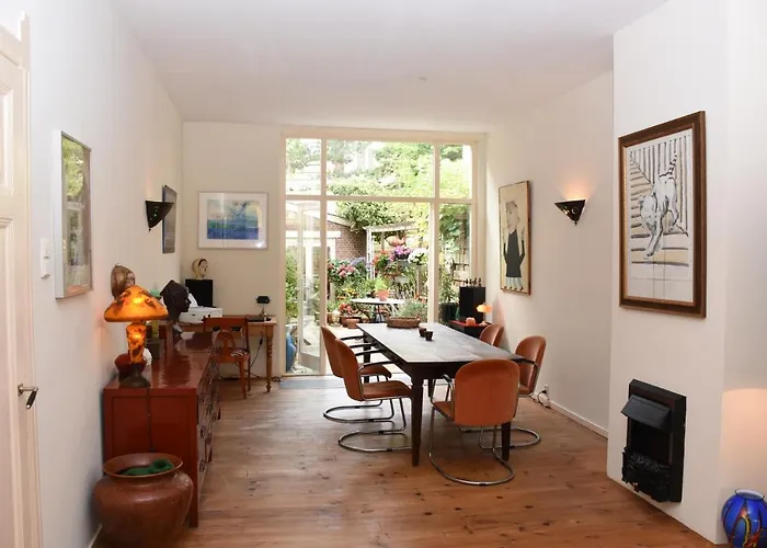 Leonie Bed and breakfast