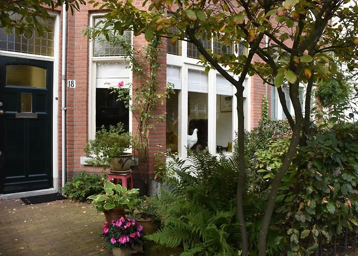 Leonie Bed & Breakfast